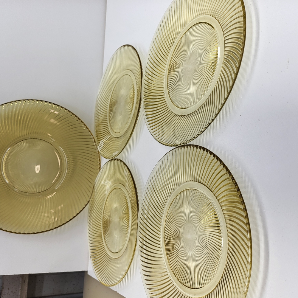 Elegant Amber Glass Dinner Plate Set